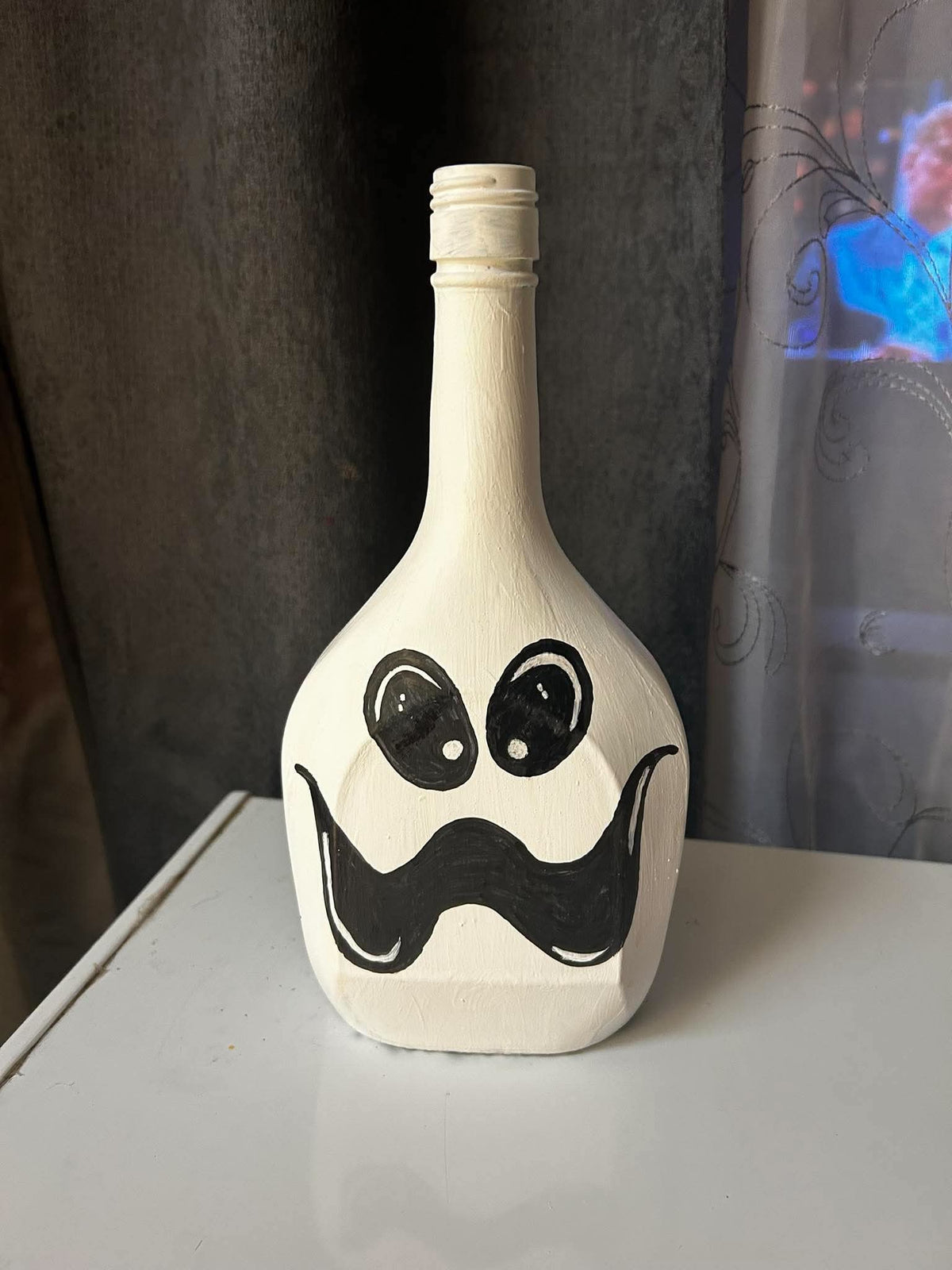 Hand-painted Halloween BOO-tle #5 — Ghostie